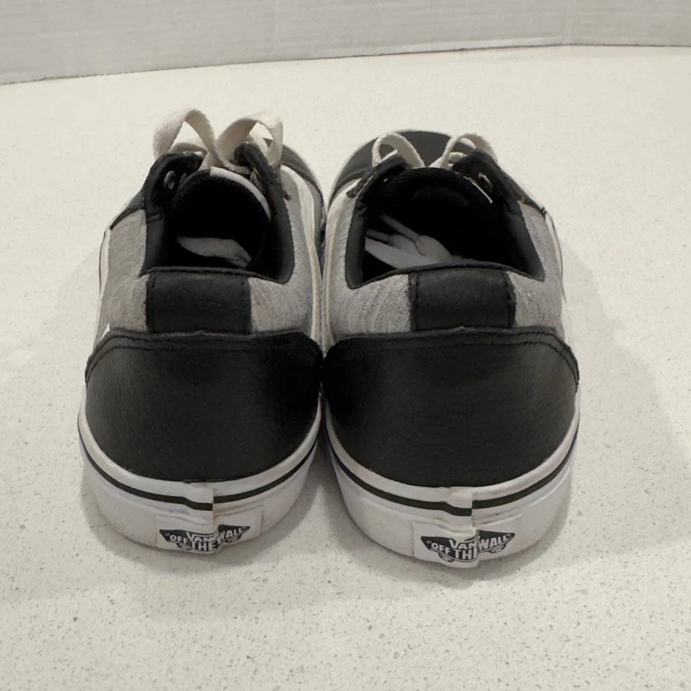Vans Ward Low-Top Sneakers Skate Shoes Casual Gray Black Youth‎ Size 6